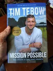 "Mission Possible" von Tim Tebow signiert 2022 1./1. - Bild 1 von 6