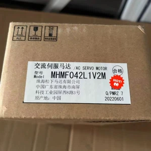 Servomotor CA 400W Panasonic MHMF042L1V2M nuevo 1 pieza en caja marca - Imagen 1 de 1