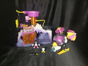 2017 Fisher Price Imaginext Super DC Friends Penguin Lair + COMPLETE Helicopter - Picture 1 of 11