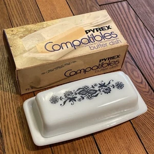 Vtg NEW Pyrex Cat No 72-5 Blue Butter Dish Serve Store Amish Original Box ✅✅✅ - Picture 1 of 9