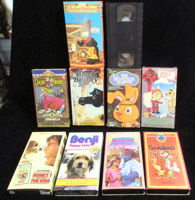 Lot of 10 Children's VHS: Black Beauty, Benji, Velveteen Rabbit, Beauty & Beast Foto 1 de 4