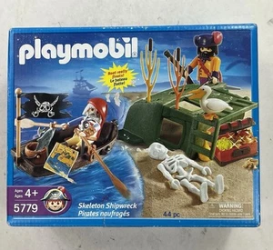 Playmobil 5779 Scheletro Naufragio 2005 Nuovo in Scatola Sigillata Giocattoli Pirata - Foto 1 di 8