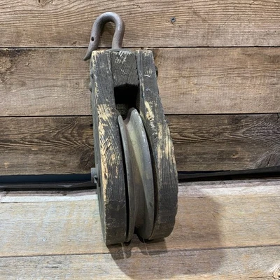 Antique Single Wheel, Wood Pulley, Primitive Barn Block & Tackle - Image 1 of 4