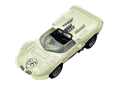 1997 HOT WHEELS CHAPARRAL 2 #66 WHITE 1:64 DIECAST 2 5/8" RACE CAR WITH BLACK - Image 1 of 4