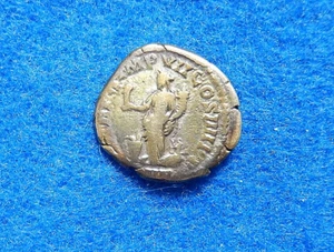 177-192 AD Commodus RAINBOW TONED Ancient Roman Silver Denarius Coin š - Picture 1 of 3