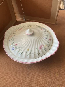 Vintage Johnson Brothers "Summer Chintz" Vegetable Serving Tureen - Picture 1 of 3