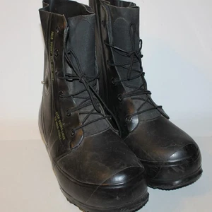 BATA Mens 9 XW Extra Wide MICKEY MOUSE Extreme Cold Weather Rubber Boots 1972 - Picture 1 of 14