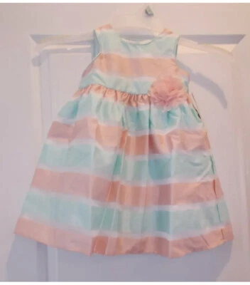 Vestido Cherokee Niñas Talla 2T Verde y Melocotón Rayas Sin Mangas Foto 1 de 4