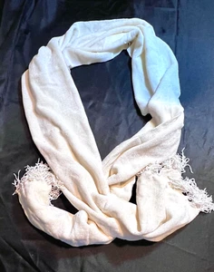 David & Young 100% Viscose Solid White Scarf Scarve Tassels Very Soft 68"Lx14"W - Picture 1 of 4