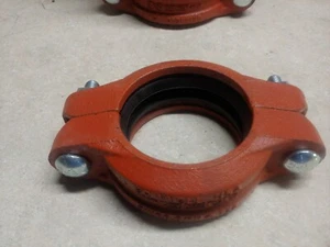 (Lot of 8 each) 3" Grinnell Style 772 Grooved Pipe Coupling (Green Coded Rubber) - Picture 1 of 7
