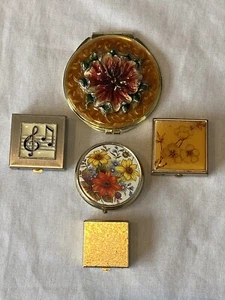 Vtg Enameled  Gold Tone  3D Flower With Rhinestones  Compact Mirror 4 Pill Boxes - Picture 1 of 13