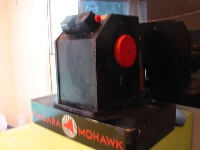 Niagara Mohawk rotating Drum slide viewer from the early 1940s with slides - Image 1 of 4