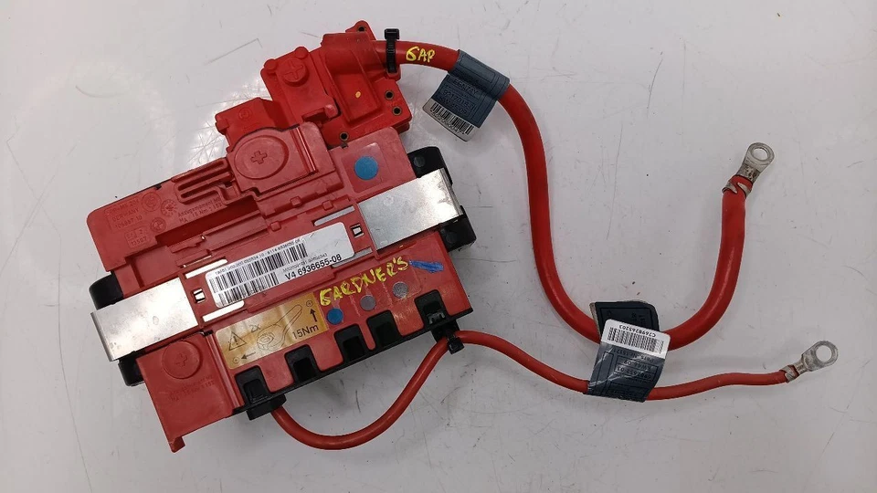 Cable terminal positivo con caja de conexiones BMW 135I 2010 Foto 1 de 4