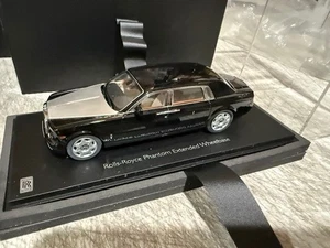1.43 KYOSHO ROLLS ROYCE PHANTOM EXTENDED WHEEL BASE MODEL IN CASE WITH BOX. - Picture 1 of 4