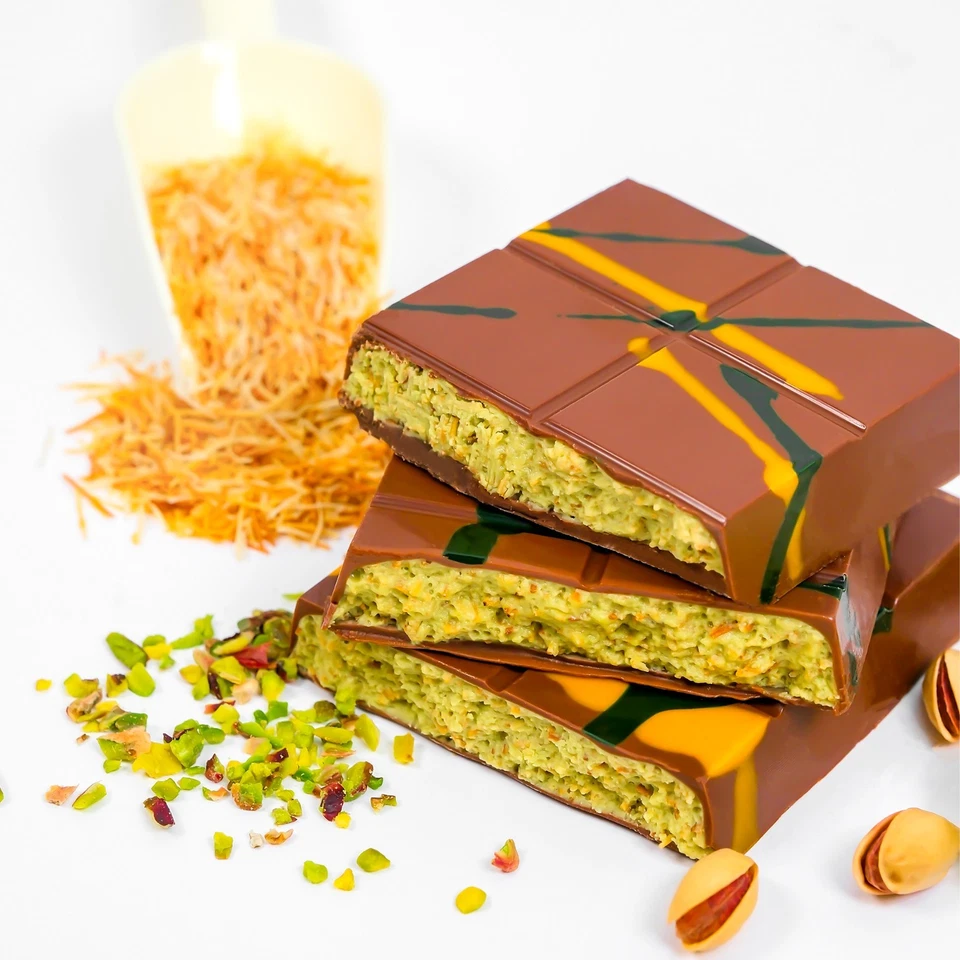 200g Dubai Style Chocolate with Pistachios and Kadayıf - Image 1 of 3