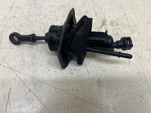 2012 LAND ROVER FREELANDER 2 2.2 DIESEL CLUTCH MASTER CYLINDER KG19300 - Picture 1 of 5