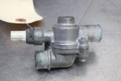 13-17 Kawasaki Ninja 300 Thermostat Housing Foto 1 de 4