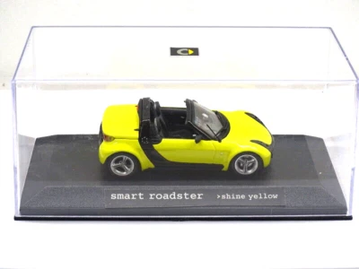 Minichamps 1:43 Smart Roadster coupé 2003 in shine yellow/gelb Modell in BOX - Bild 1 von 4