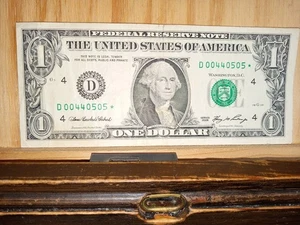 $1 2006 CIRC CLEVELAND STAR NOTE 640K printed Fancy tri serial no. Filled Star - Picture 1 of 4