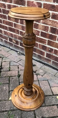 Lovely Solid Pine Pedestal Plant Flowers Lamp Picture Mirror Stand Side Table - Image 1 of 4