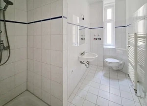 2-Zimmer Wohnung mit EBK und Balkon wartet! - Bild 1 von 7