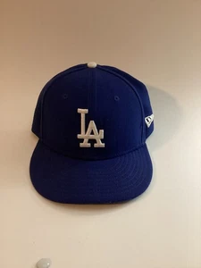 LOS ANGELES LA DODGERS New Era 2023 PLAYOFFS MLB BASEBALL HAT Size 7 3/8 - Picture 1 of 5