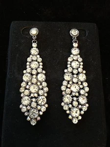 Costume Fashion Jewelry Sliver Tone And Crystal Post Drop Earrings - Picture 1 of 3