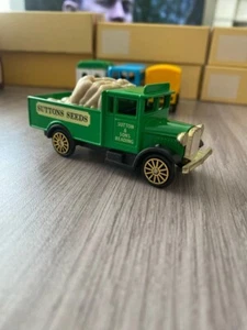 Corgi Morris Truck Sutton Seeds, Sutton & Sons Reading, Boxed, 8.5cm - Picture 1 of 4
