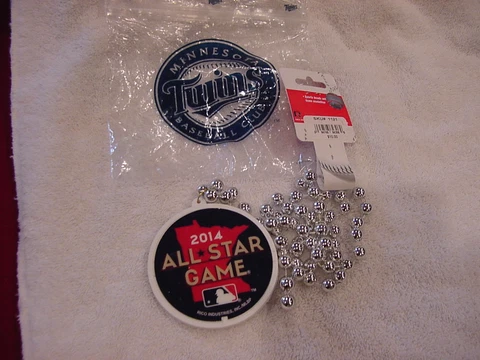 VERY COOL Minnesota Twins 2014 All-Star Game Logo Medallion and Beads, NEW&NICE! Cover