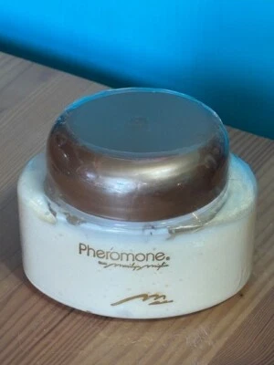 NUEVA CREMA CORPORAL FEROMONAS SELLADA DE FÁBRICA POR MARILYN MIGLIN 8 OZ Foto 1 de 3