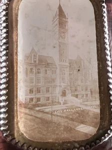 Antico fermacarte in vetro foto reale municipio Lowell Massachusetts primi '900 - Foto 1 di 4
