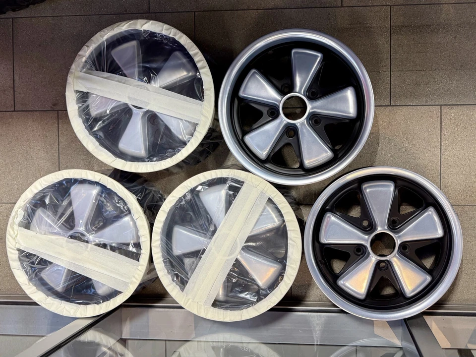 Porsche Fuchs Deep 6's with Heart shape Valve stem - Image 1 of 4