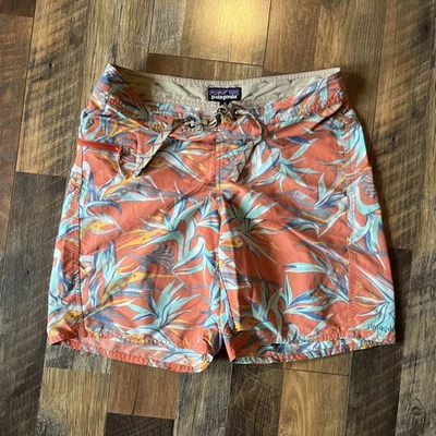 Men’s Patagonia Hawaiian Pattern Board Shorts Size 31 Surfing/Swimming/Beach - Image 1 of 4