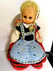 Muñeca vintage con cabello rubio tejido hilo conjunto - Imagen 1 de 8