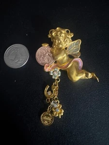 Luckiest pin that’s Vintage Kirks Folly Gold Tone Lucky Cherub Pin - Picture 1 of 8