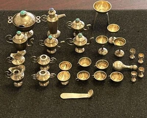 Riesiges 27-teiliges antikes mexikanisches Miniatur-Puppenhaus-Set Sterlingsilber/Türkis Lot - Bild 1 von 3