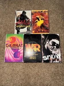 5 Lot Cassette Tape Singles Vintage 90s Hip Hop Snow War Da Brat Ini Kamozi Amg - Bild 1 von 10