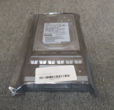 New Sun Oracle 7066831 7065489 4TB 7.2K 6Gb/s SAS 3.5" Hard Drive In Sun Caddy - Image 1 of 4