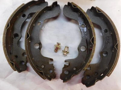 Zapatas de freno traseras para CHEVY Spectrum ISUZU I-Mark 1985-87 Centric 111.05610 Foto 1 de 3