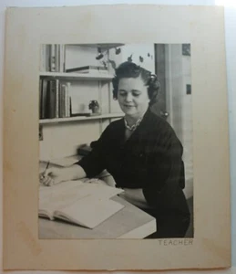 Lote de 5 fotografías escolares vintage - Posiblemente pruebas para anuario años 50 o 60 - Imagen 1 de 9