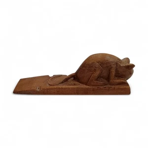 Wooden Mouse with Cheese Hand Carved Door Stop Vintage Brown 19cm - Preloved - Picture 1 of 24