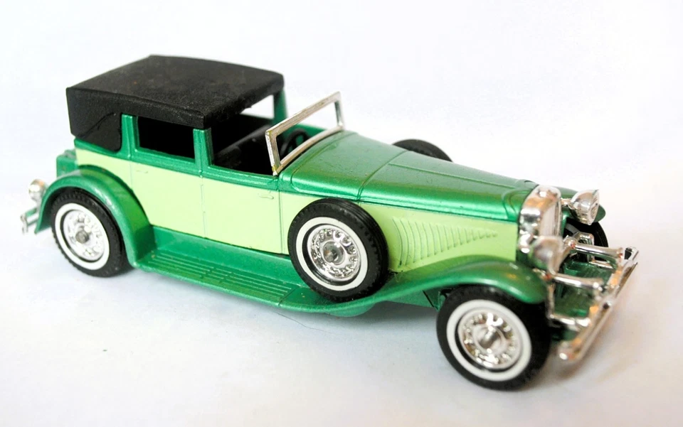 Modelo diecast vintage de un 1930 Duesenberg Modelo J Town Car Matchbox Modelos de Y Foto 1 de 1