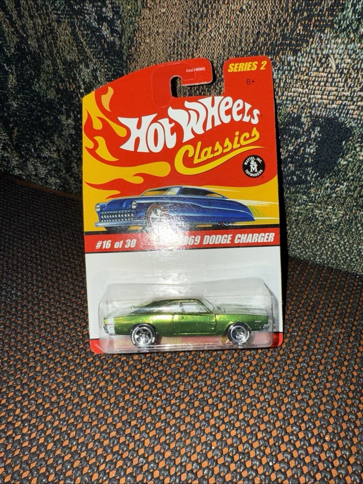 Hot Wheels 69 1969 Dodge Charger Classics Car #16 of 30 Series 2 Green - Image 1 of 1