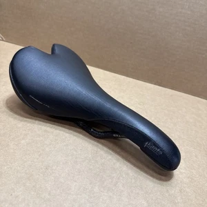 Fizik Aliante Carbon Sattel mit Kohlefaserschienen brc54 - Bild 1 von 12