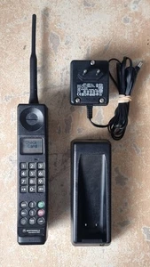Kit Motorola 3200 fonctionnel - batterie, chargeur et antenne - Photo 1 sur 12