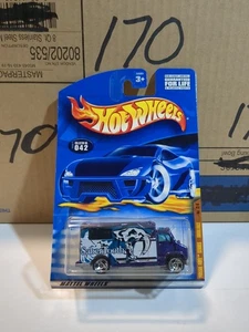 Ambulancia Hot Wheels Fossil Fuel Series 2001 diente de sable ruedas de hoja de sierra #042 - Imagen 1 de 5