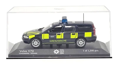 MiniChamps Volvo V70 Grenzwache Schweiz Car 1:43 Scale Diecast Police Car - Image 1 of 4