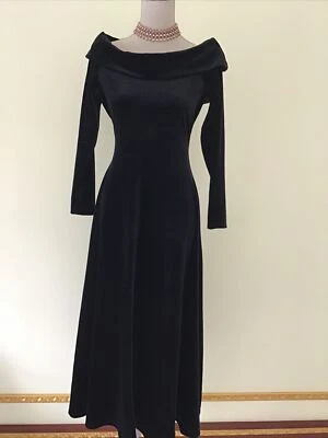 Nordstrom POSH dress  size PM  Velvet black color - Image 1 of 4
