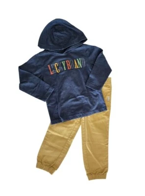 Conjunto de conjunto para niños pequeños Lucky Brand, camisa con capucha de manga larga con pantalones de caquis 3T. Foto 1 de 4