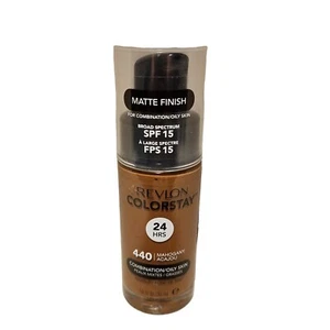 Revlon ColorStay SPF 15 Sunscreen 24 Hour Matte Combination/Oily Skin Mahogany - Picture 1 of 12
